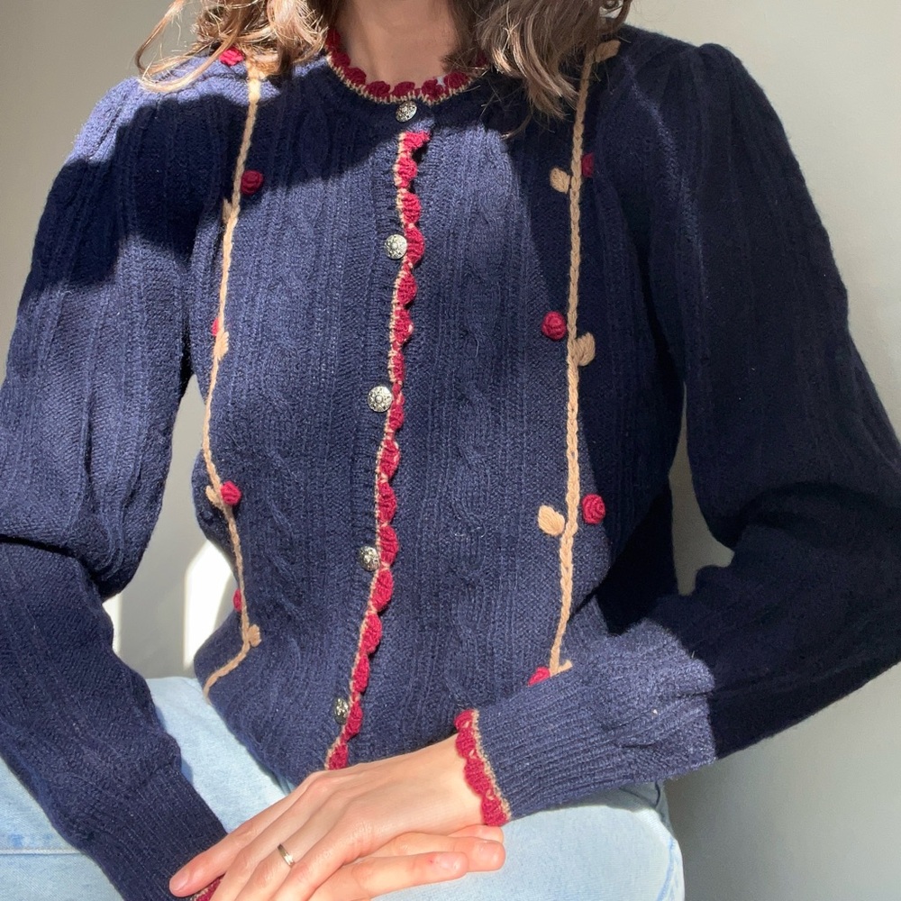 Vintage 100% Shetland wool navy embroidered cardigan sweater - Picture 4 of 8